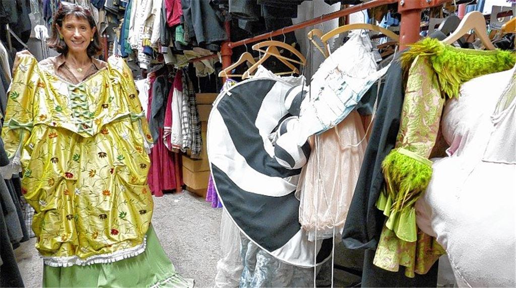 Draculas Gespielin verliert ihr Traumkleid
