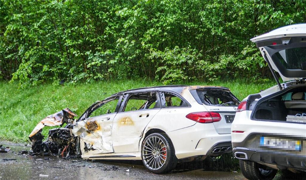 Ein Mann ist bei einem Verkehrsunfall in Reutlingen ums Leben gekommen.