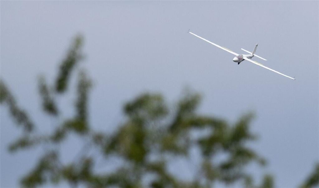 Ein Pilot eines Segelflugzeuges musste bei Heidelberg notlanden. (Symbolbild)