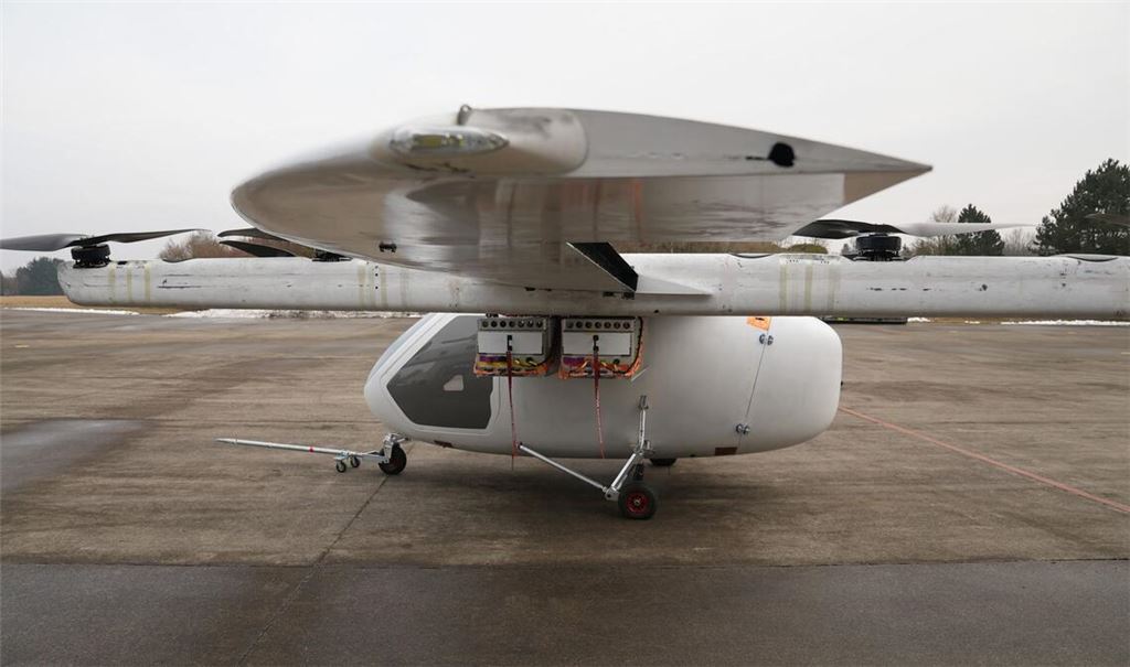 Ein Prototyp des fliegenden Krankenwagens, den das oberbayerische Start-Up ERC System in Kooperation mit der Luftrettung DRF entwickelt.