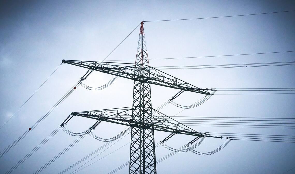 Ein Strommast. (Symbolfoto)