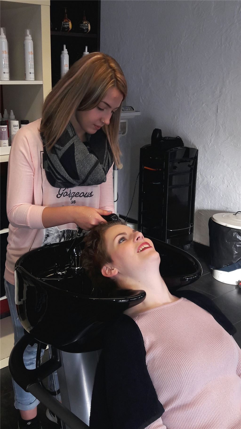 910_0008_147852_jenny_joy_friseur2