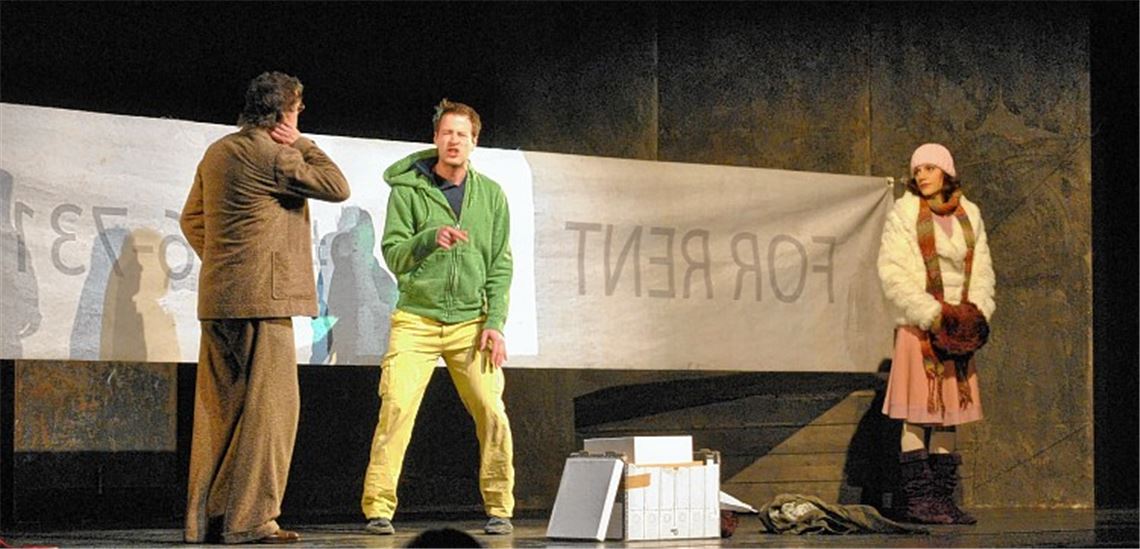Ein Theaterstück , das aufwühlt: „Verbrennungen“ thematisiert das Thema Bürgerkrieg. Das Geheimnis der Tragik der handelnden Personen lüftet sich erst nach und nach.Foto: Stahlfeld