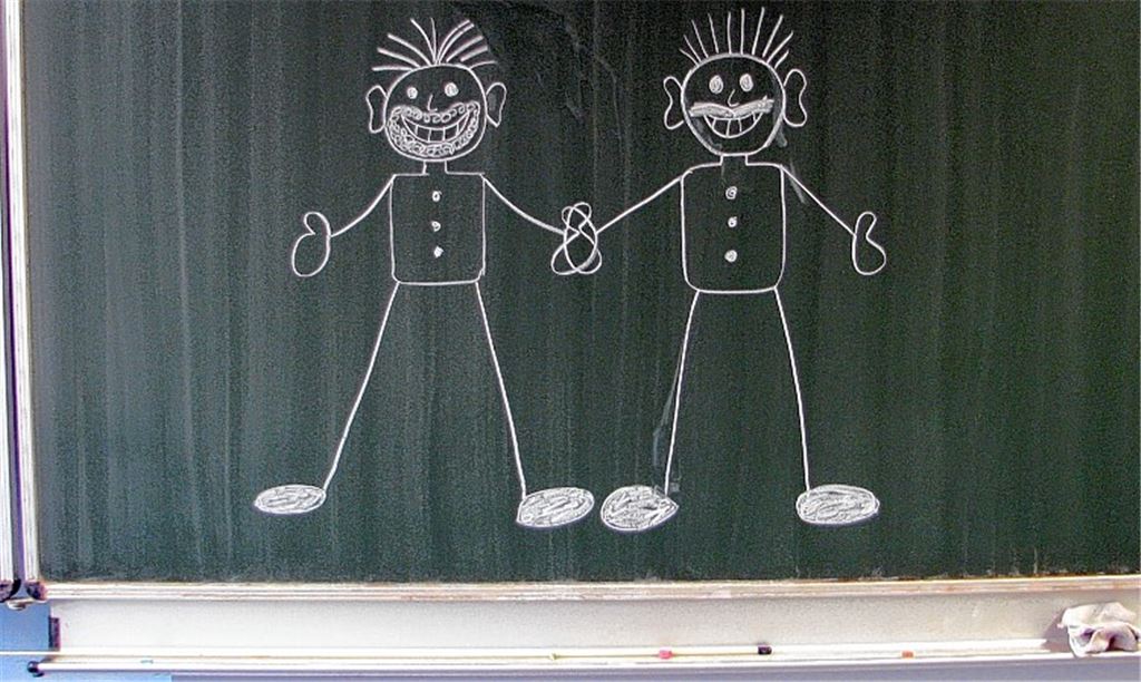 Ein Thema für die Schule? Über die Frage, ob Homosexualität als Facette der sexuellen Vielfalt im Unterricht behandelt werden soll, ist landesweit ein heftiger Streit entbrannt.