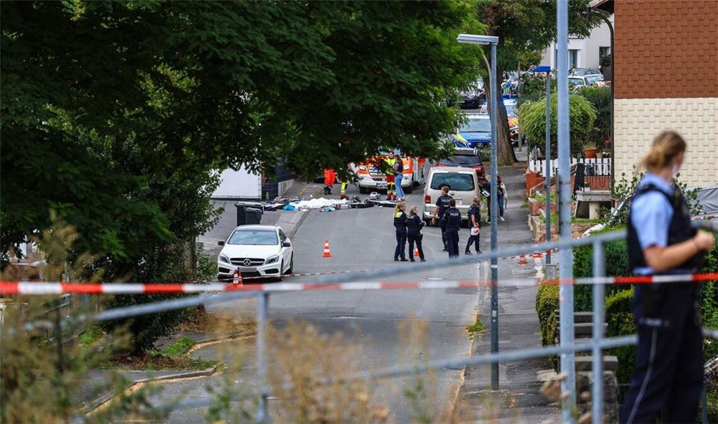 Ein Toter und ein Verletzter nach Schüssen in Menden.