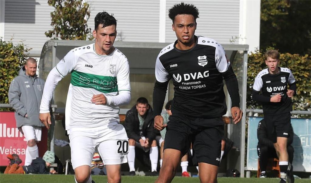 Ein Traumtor von Timo Dekorsy (re.) eröffnete die Aufholjagd für den TSV Weissach - für einen Punktgewinn gegen den FC Gerlingen reichte es jedoch nicht mehr.