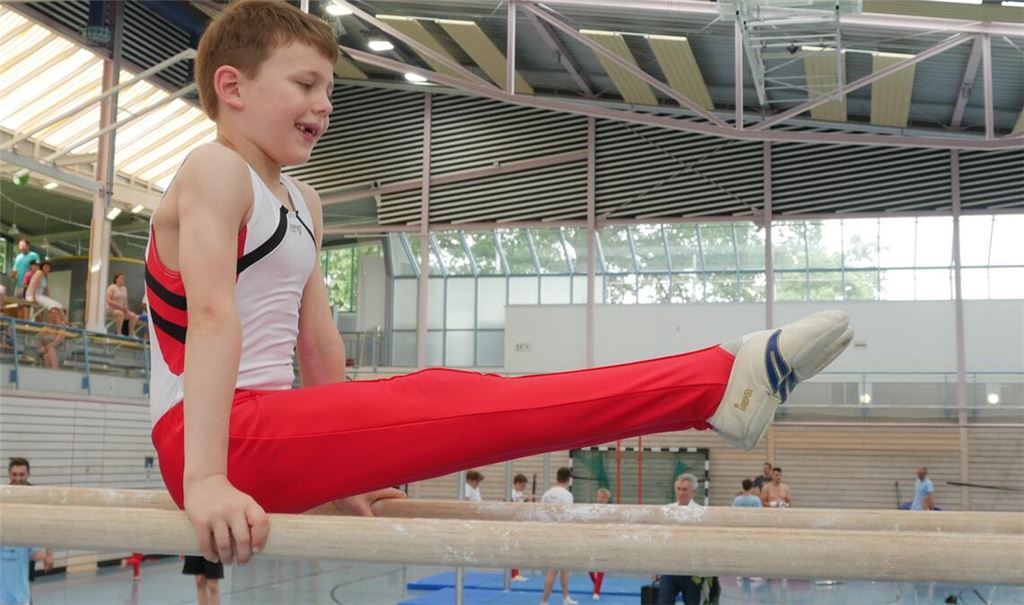 Ein Turner des TVH am Barren. Foto: privat