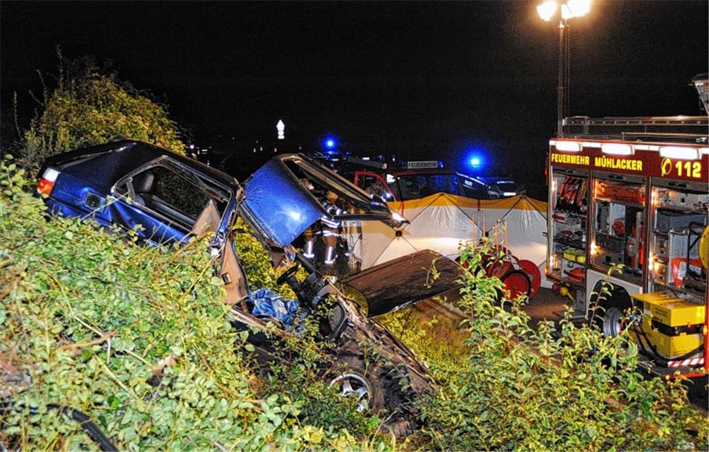Ein Unfall zwischen Enzberg und Mühlacker fordert ein Menschenleben. Foto: Fotomoment
