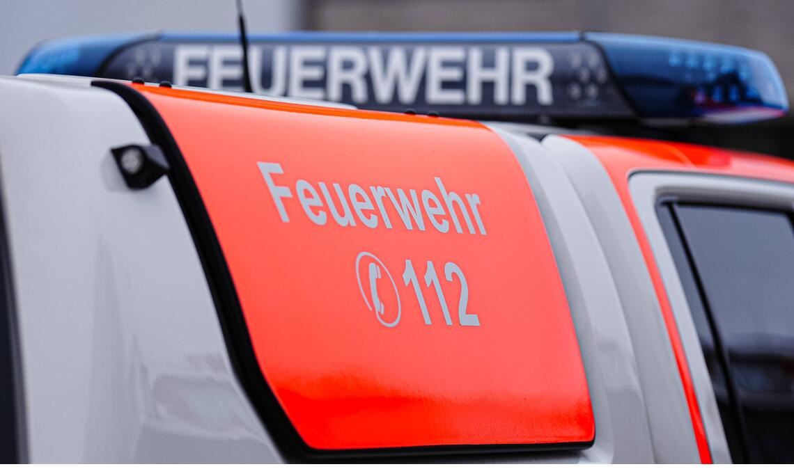 Ein brennendes Elektrofahrzeug hat im Kreis Heilbronn mehrere Explosionen verursacht (Symbolfoto).