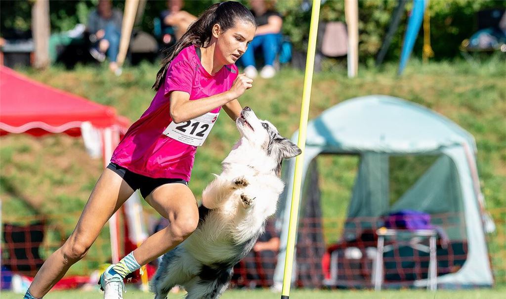Ein eingespieltes Team: Chiara Heidinger und Coco holen sich bei den deutschen Meisterschaften die Titel im Vierkampf und Mannschafts-CSC.