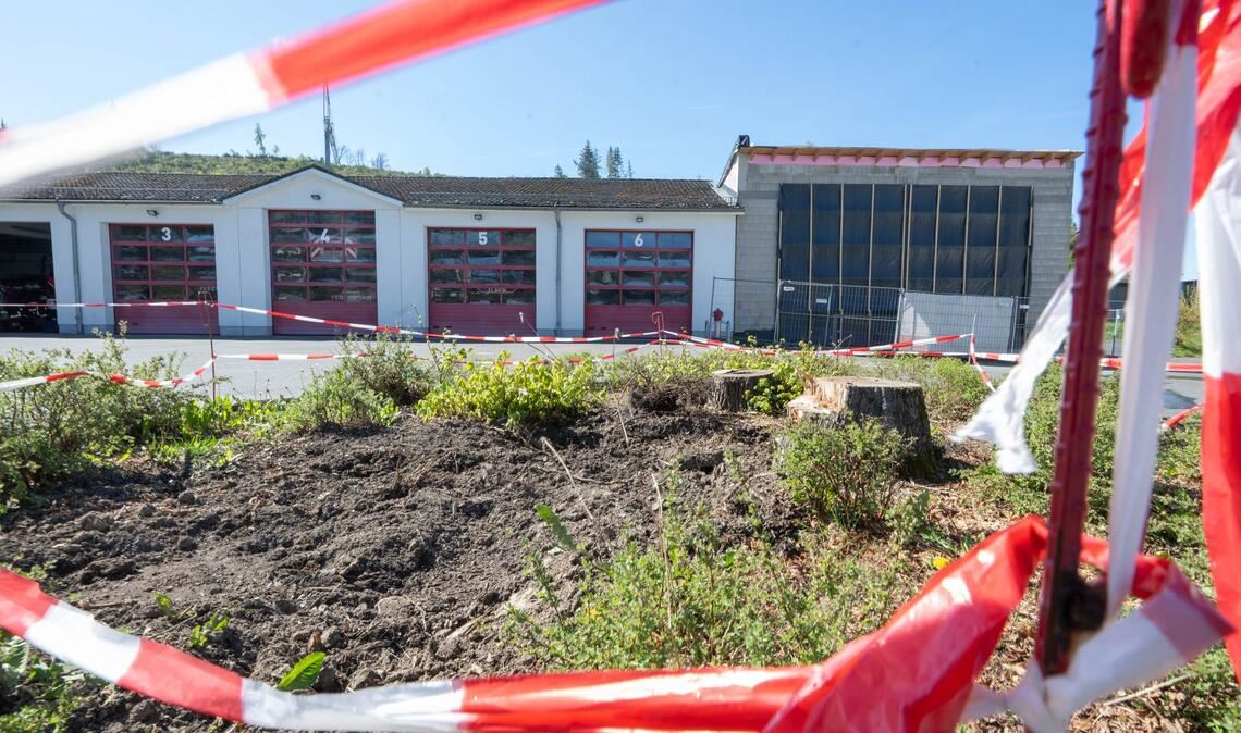 Ein externer Projektplaner soll Vorschläge zum Weiterbau des Feuerwehrhauses machen.