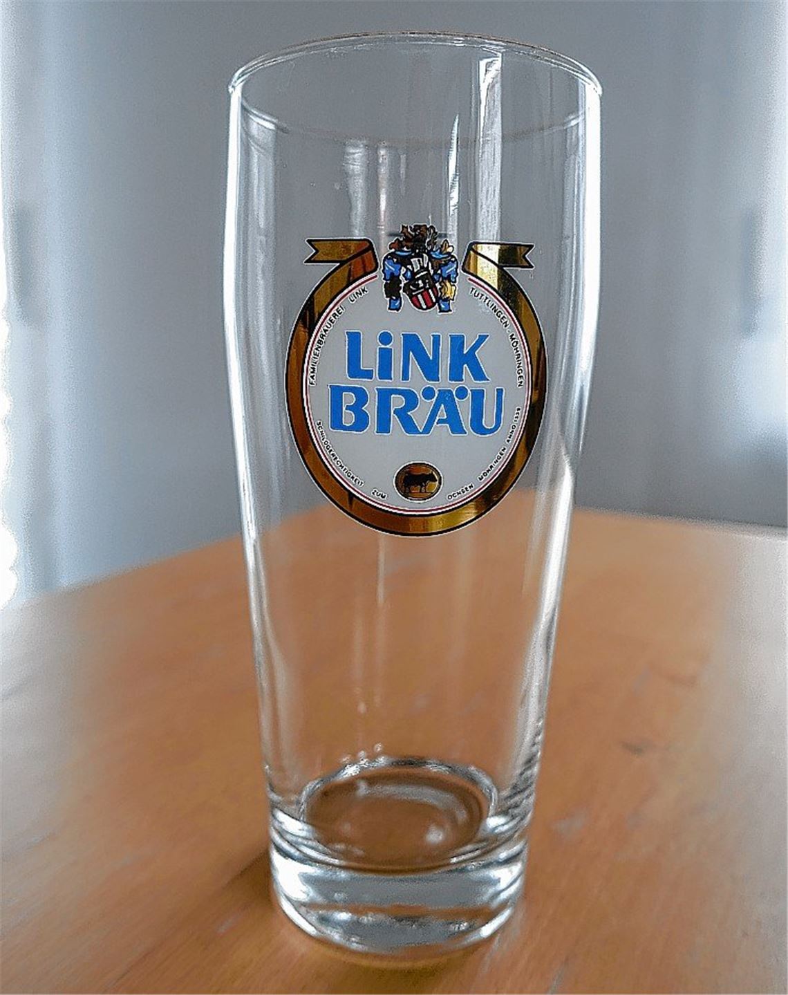 Ein genealogischer Brückenschlag in Glasgestalt? In einem Tuttlinger Stadtteil existierte eine Familienbrauerei Link.