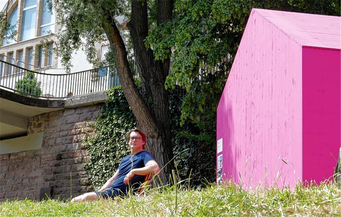 Über Nacht ein Magenta-Ei gelegt