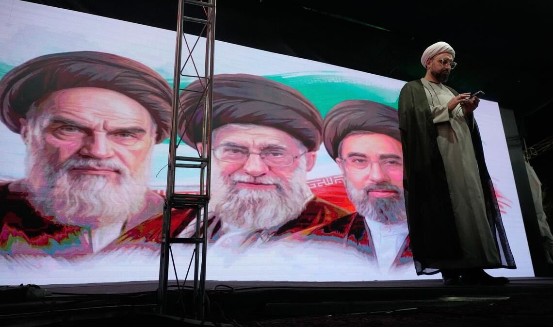 Ein iranischer Geistlicher während einer regierungsfreundlichen Versammlung in Teheran.