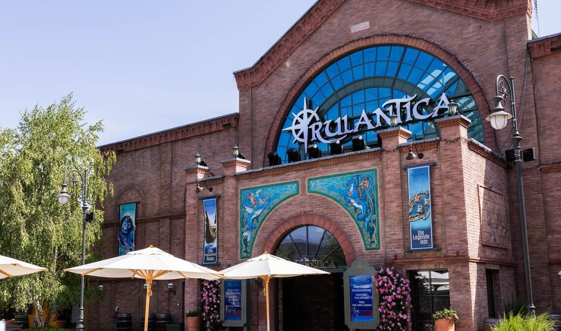 Ein junges Mädchen wurde im Sommer 2025 aus dem Erlebnisbad mitgenommen.