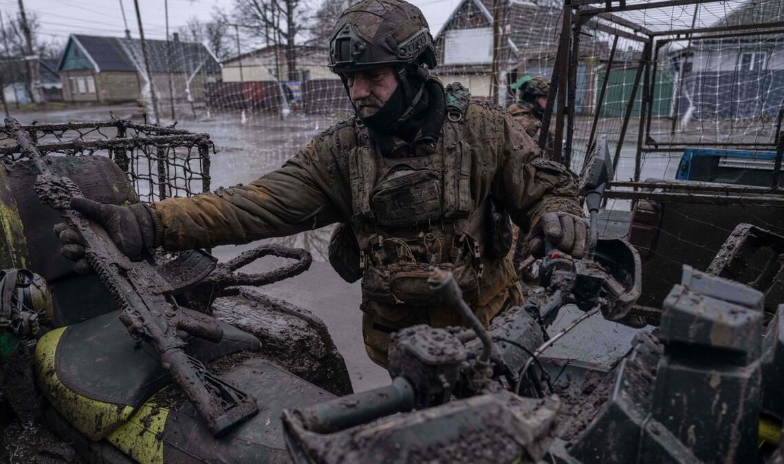 Ein milliardenschweres EU-Darlehen soll der Ukraine die Fortsetzung des Abwehrkampfes gegen Russland ermöglichen. (Archivbild)