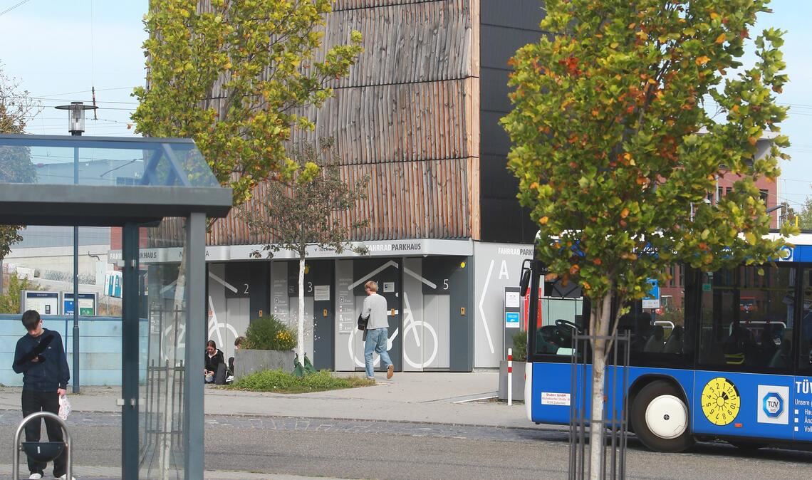 Ein neuer Betreiber ist gefunden: das Fahrradparkhaus am Bahnhof in Mühlacker. Foto: Archiv