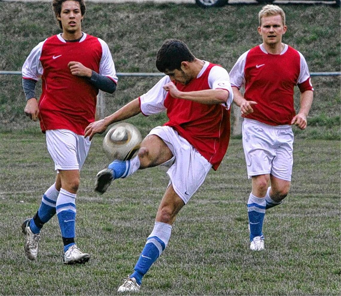 Ein schöner Abschluss: Knittlingens Fußballer sind vor dem Endspiel ein wenig aufgeregt, aber nicht nervös. Foto: Eigner