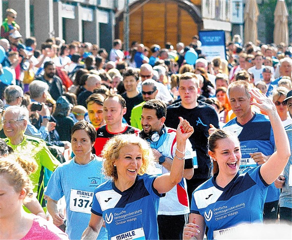 Ein schönes Bild, das es leider in diesem Jahr nicht geben wird: Das Coronavirus erwischt auch den Mahle-Lauf, der am 16. Mai hätte stattfinden sollen. Archivfoto: Stahlfeld