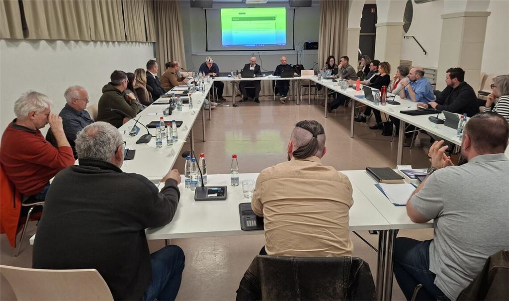 Einbruch bei der Gewerbesteuer: Der Gemeinderat in Knittlingen muss sich einmal mehr den Kopf über die prekäre Haushaltslage zerbrechen. Foto: Bastian