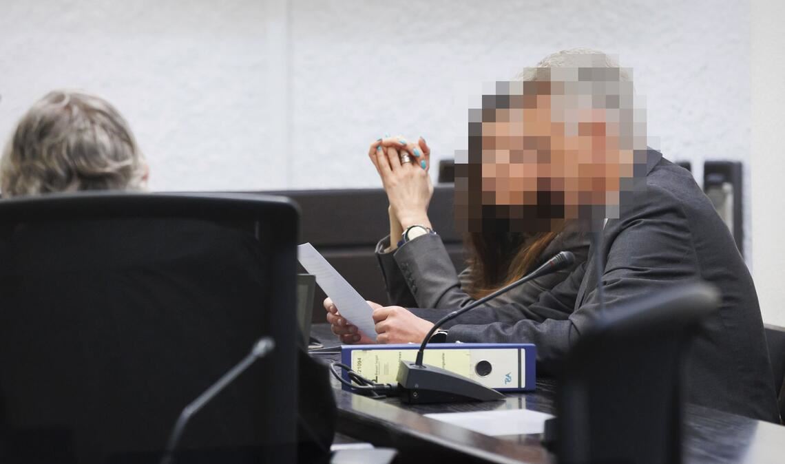 Eine Aufnahme aus dem Prozess gegen den baden-württembergischen Polizeiinspekteur



Foto:
Julian Rettig /