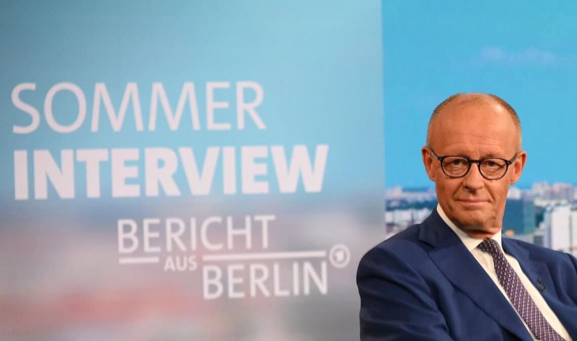 Eine Frau als Staatsoberhaupt: ja, nein, vielleicht? Kanzler Friedrich Merz (CDU) und die Frage, ob es 2027 erstmals eine Bundespräsidentin geben wird.