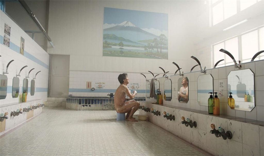 Eine Geschichte, die so selbstverständlich wohl nur Wim Wenders erzählen kann: Toiletten-Putzmann Hirayama (Koji Yakusho) im Wettbewerbsfilm „Perfect Days“