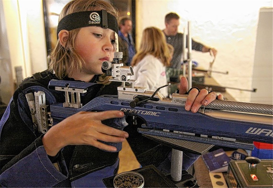Eine Klasse für sich: Bundesweit gibt es keine Schützin, die es mit dem Luftgewehr besser kann als Lisa Winkler. Die 14-Jährige hat am Sonntag die Deutsche Meisterschaft gewonnen. 