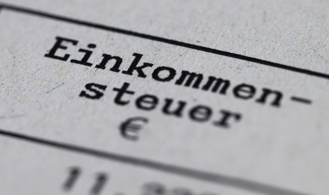 Eine Reform der Einkommensteuer soll kommen. (Symbolbild)