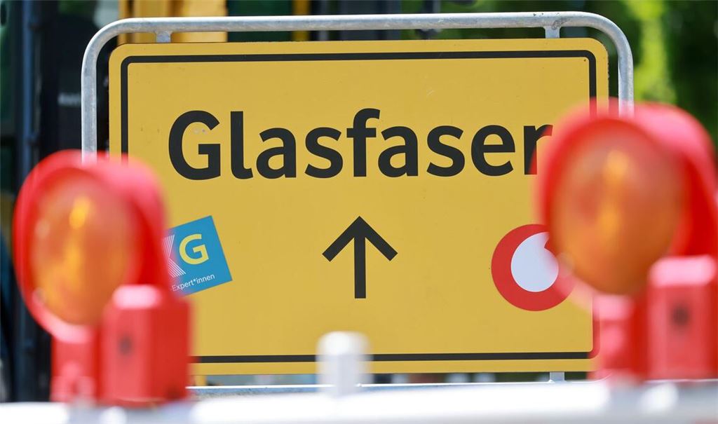 Eine Reform des Telekommunikationsgesetzes soll den Glasfaserausbau bis in die Wohnungen beschleunigen. (Symbolbild)
