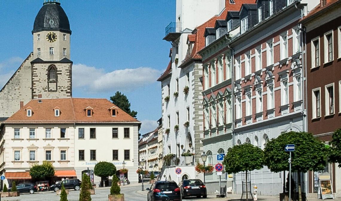 Eine Reise wert ist Mühlackers Partnerstadt Schmölln in Thüringen – im Bild der sehenswerte Marktplatz. Foto: privat