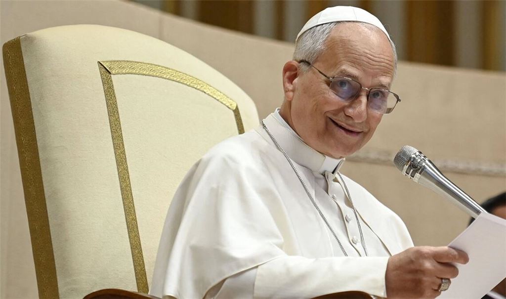 Eine Sammlung von Beiträgen aus der Zeit, als Leo XIV. noch nicht Papst war, sondern Generalprior des Augustinerordens (2001–2013), hat der Vatikan nun als Buch herausgegeben.