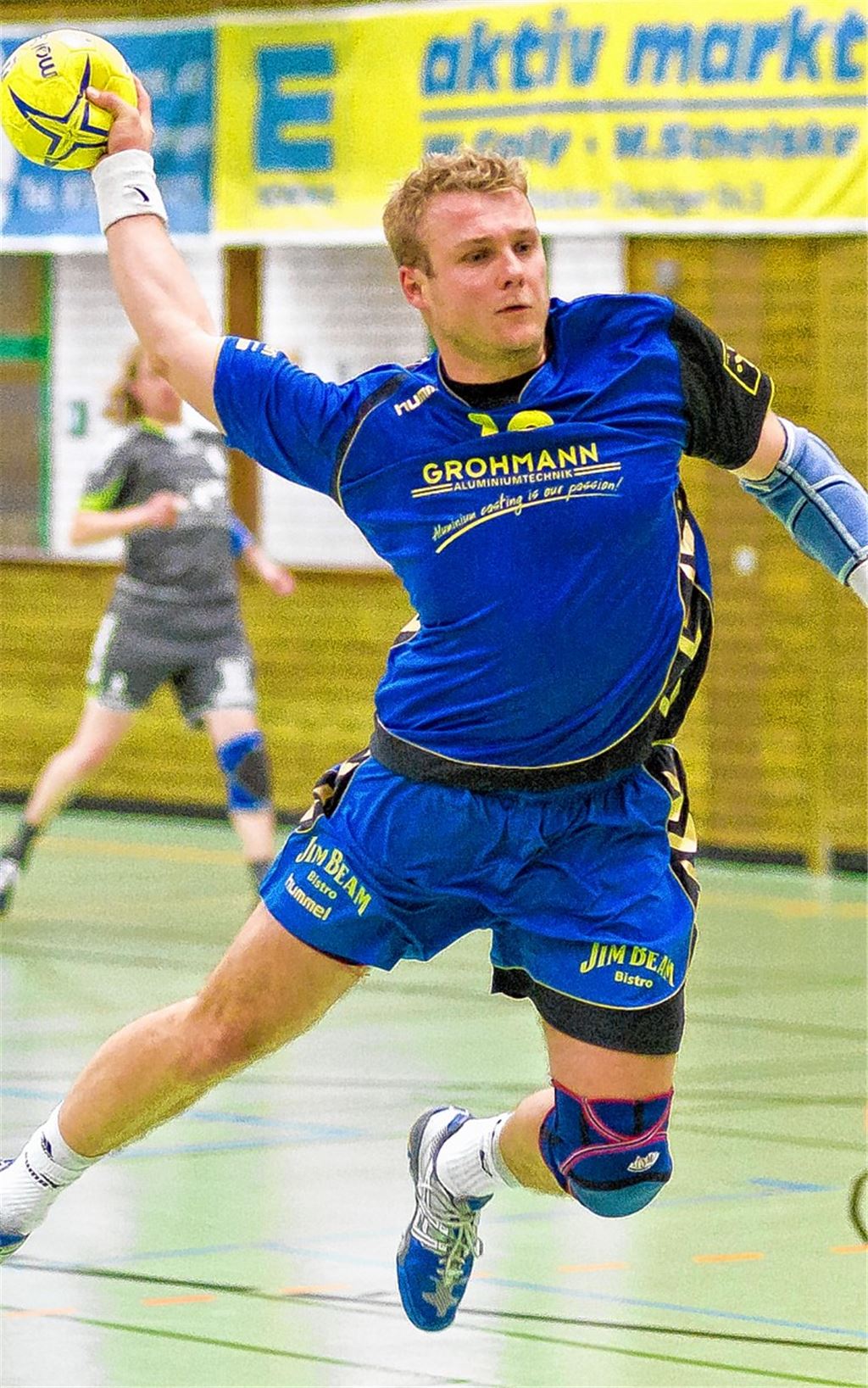 Eine Schulterverletzung hinderte Jörg Bidlingmaier in den vergangenen Jahren meist am Handballspielen. Nun schlägt der 35-Jährige die Trainerlaufbahn ein.