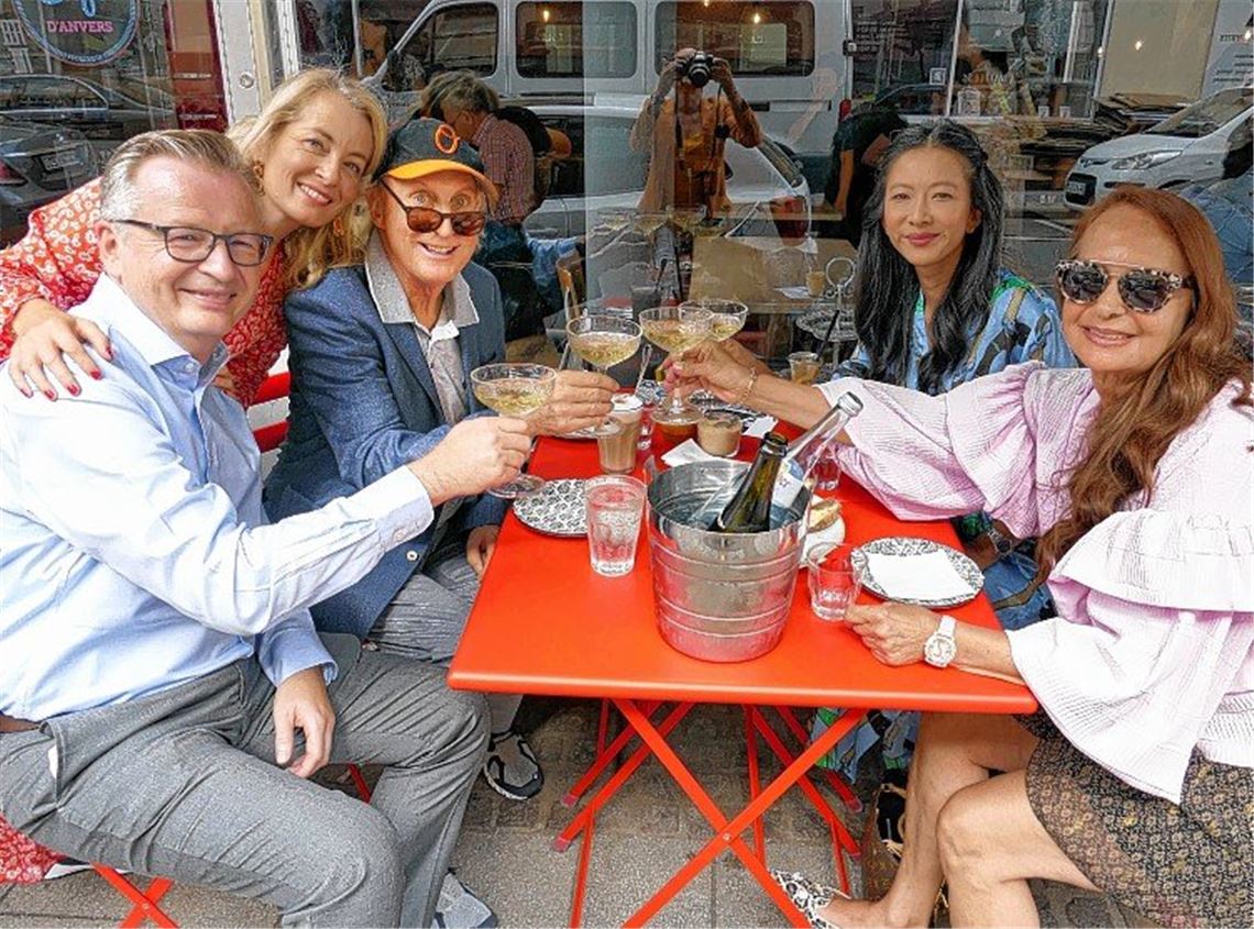 Otto Waalkes stattet Pforzheim Besuch ab