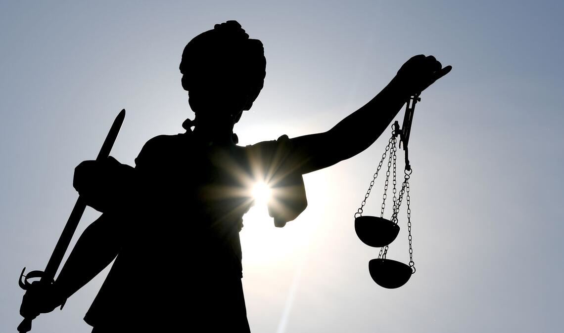 Eine Statue der römischen Göttin Justitia. (Symbolbild)