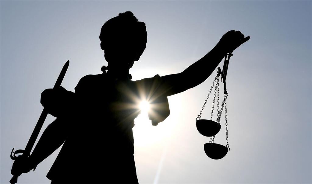 Eine Statue der römischen Göttin Justitia. (Symbolbild)