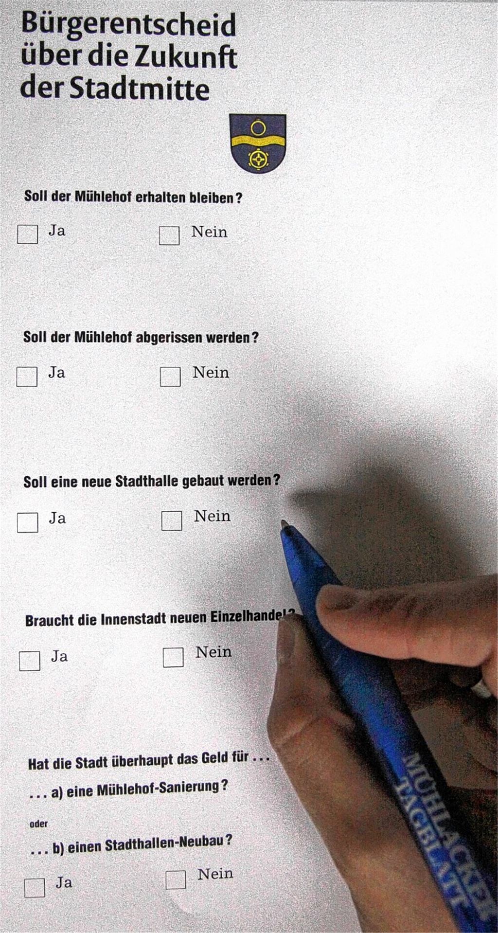 Eine Tücke des Verfahrens: Zum Thema Mühlehof und Stadtmitte ließen sich im Rahmen eines Bürgerentscheids – theoretisch – ganz unterschiedliche Fragen formulieren.