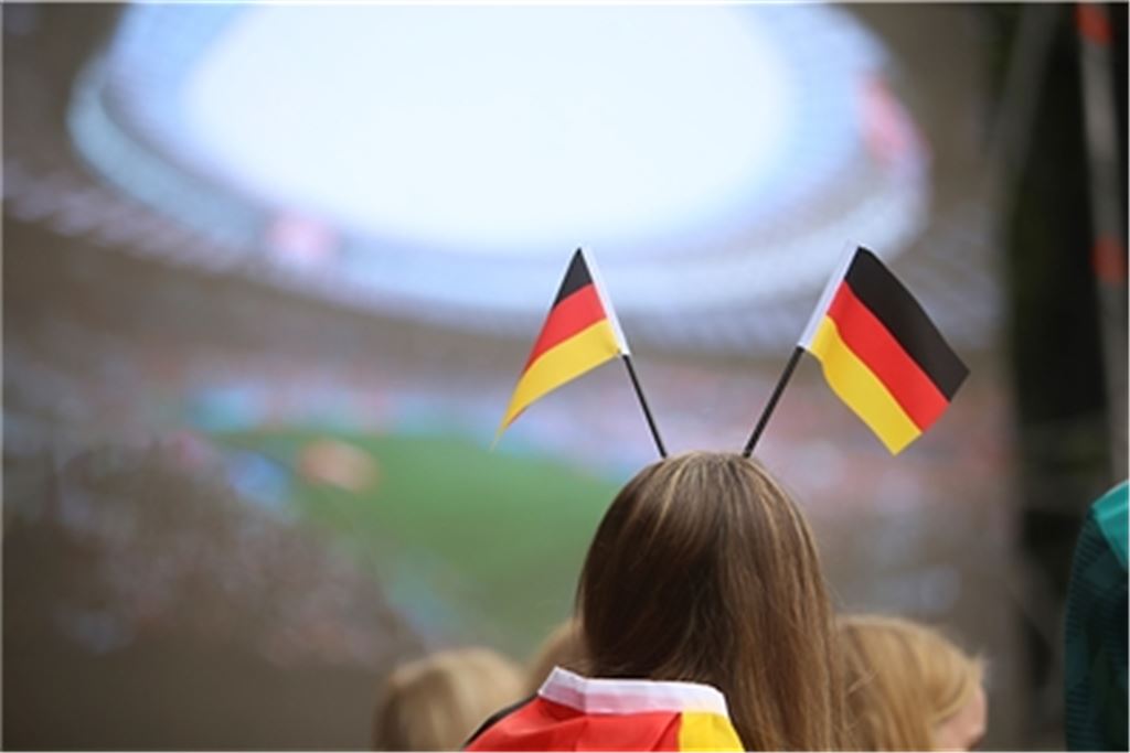 Eine Übertragung der Fußball-WM in weihnachtlicher Atmosphäre am Kelterplatz wird es nicht geben. Achrivfoto: vh