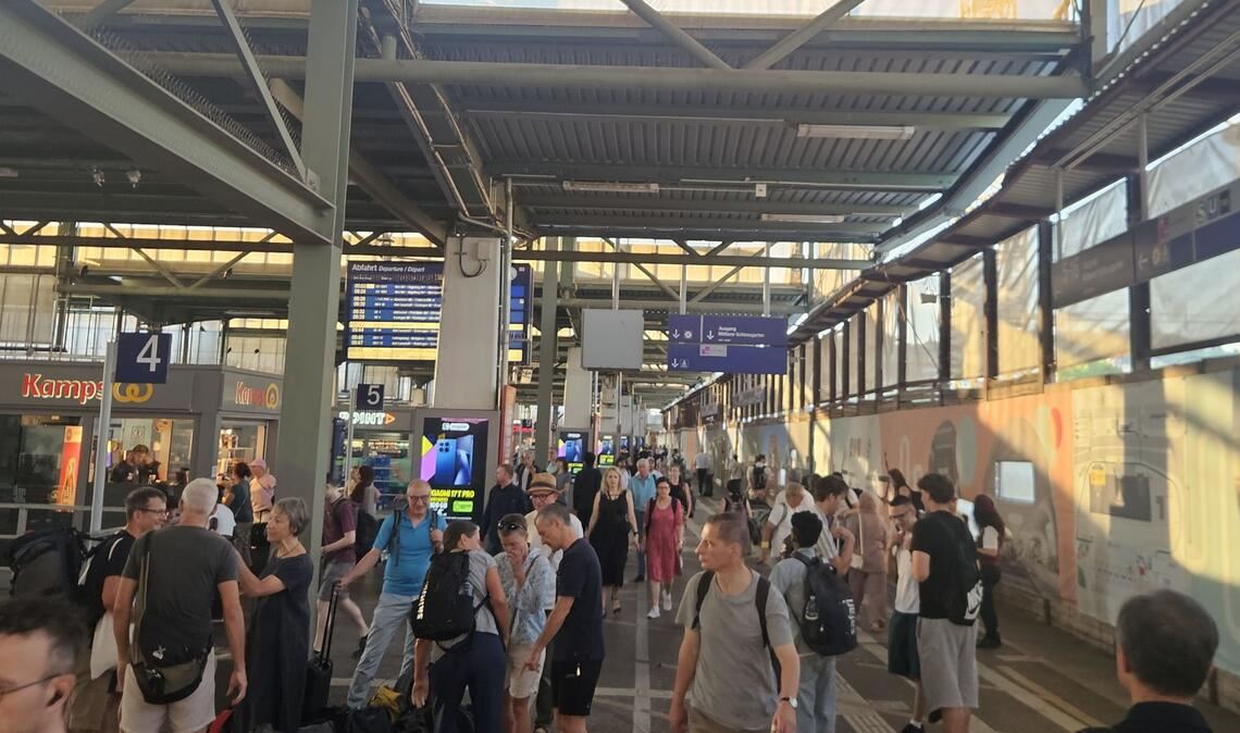 Eine bundesweite Funkstörung hatte am Dienstagabend für Bahnchaos gesorgt.