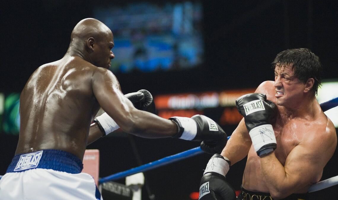 Eine der berühmtesten Motivationsreden der Filmgeschichte findet sich in dem Filmdrama „Rocky Balboa“ (Szene mit Sylvester Stallone, re., als Rocky Balboa und Antonio Tarver als Mason „The Line“ Dixon, 2006).