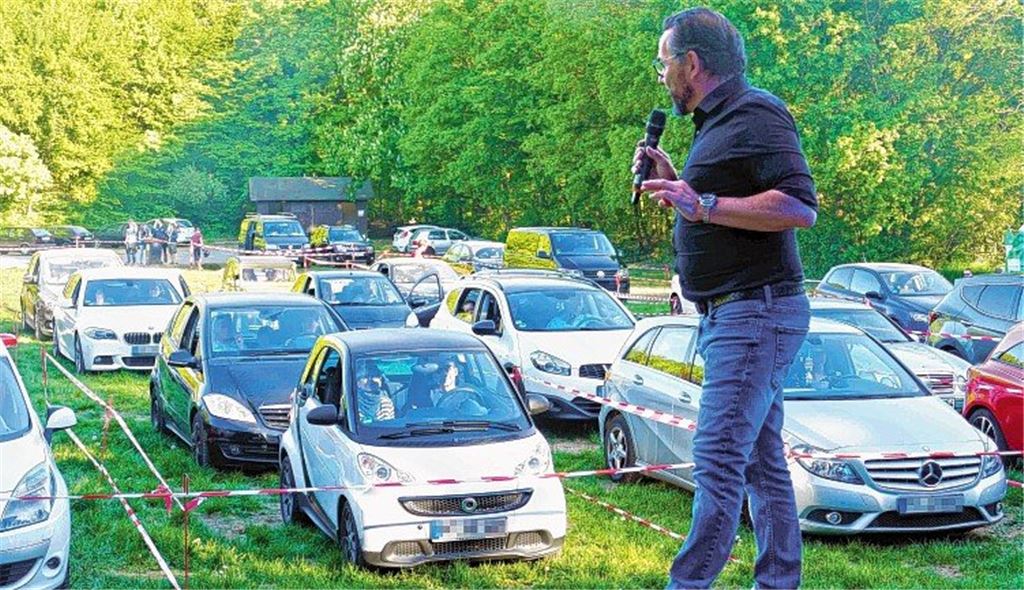 Auto-Comedy: (Licht-)Hupe statt Applaus
