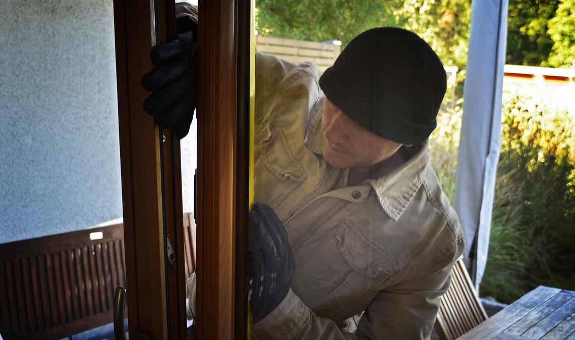 Eine gekippte Terrassentür ist eine Einladung zum Einbruch. Foto: Archiv