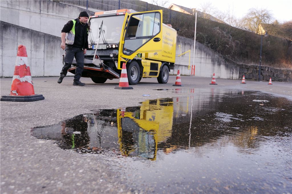 910_0008_126825_vh_Oelspur_Ziegeleistrasse_5