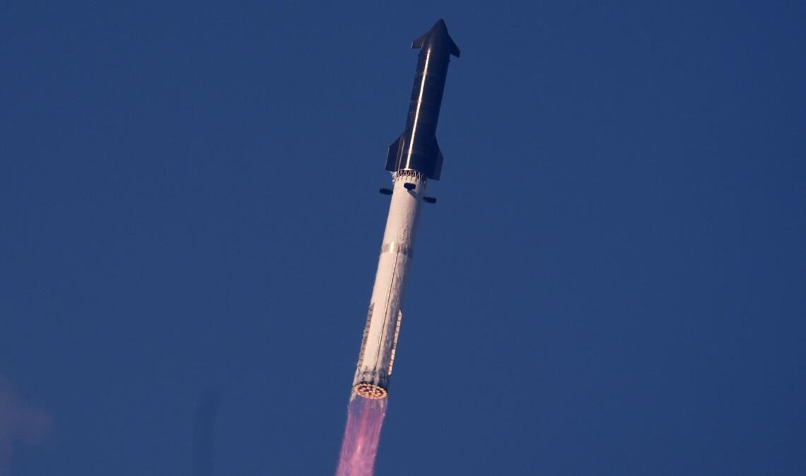 Eine überarbeitete Version der Riesen-Rakete hat einen zwölften Testflug absolviert.