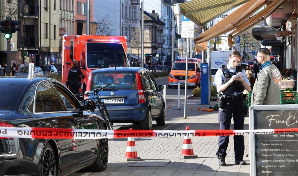 Einer der Angegriffenen wollte den Erkenntnissen zufolge den Streit schlichten.
