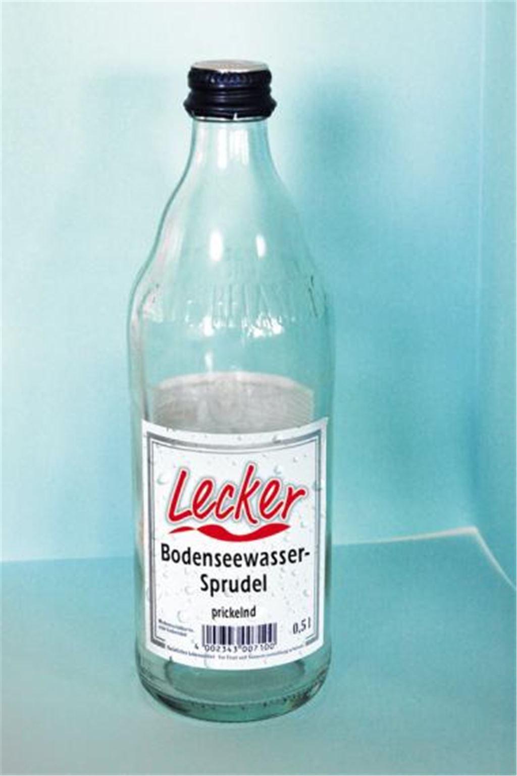 Einigen Illinger Gemeinderäten stößt die Sprudelspende der Bodenseewasserversorgung sauer auf. 
Fotomontage: MT