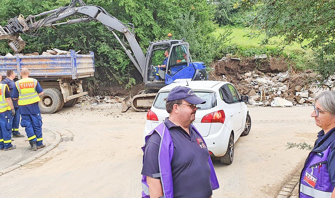 Einsätze wie der im Ahrtal stellen auch die Mitglieder der Notfallseelsorge vor besondere Herausforderungen. Fotos: privat/Steigleder