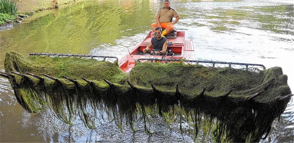 Mähen auf nassem Untergrund