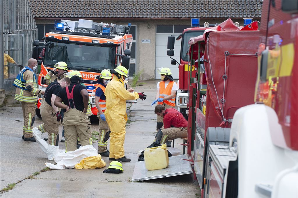 910_0008_192209_vh_Einsatz_Gaertnerei_Stahl_Lomersheim_1