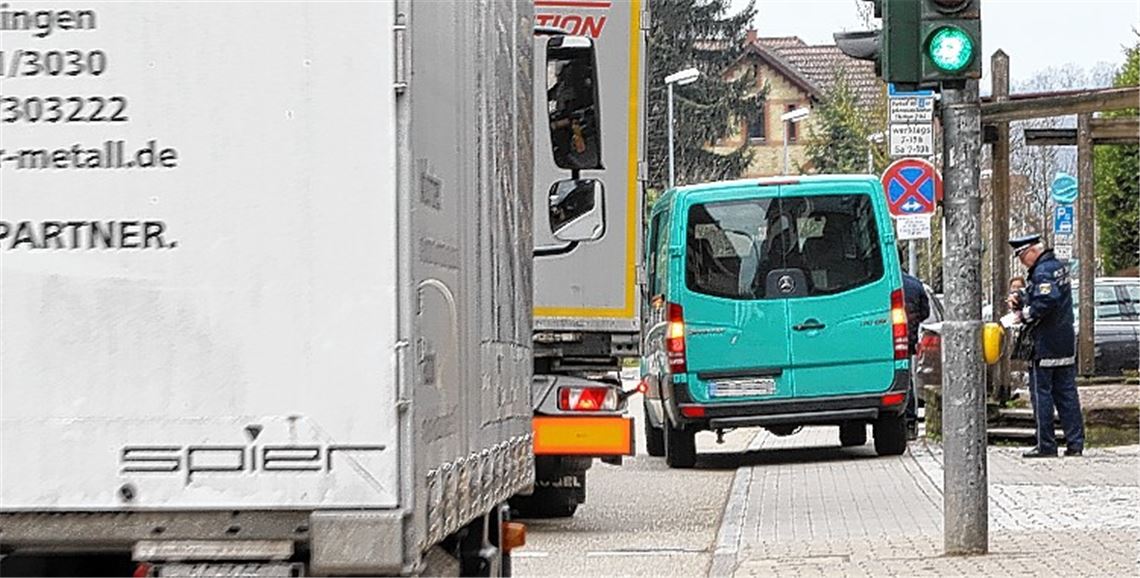 Kritik an Kontrollen mit dem Meterstab